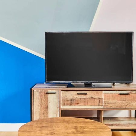 New - The Chique Scandic Cambridge Abode - Parking エクステリア 写真