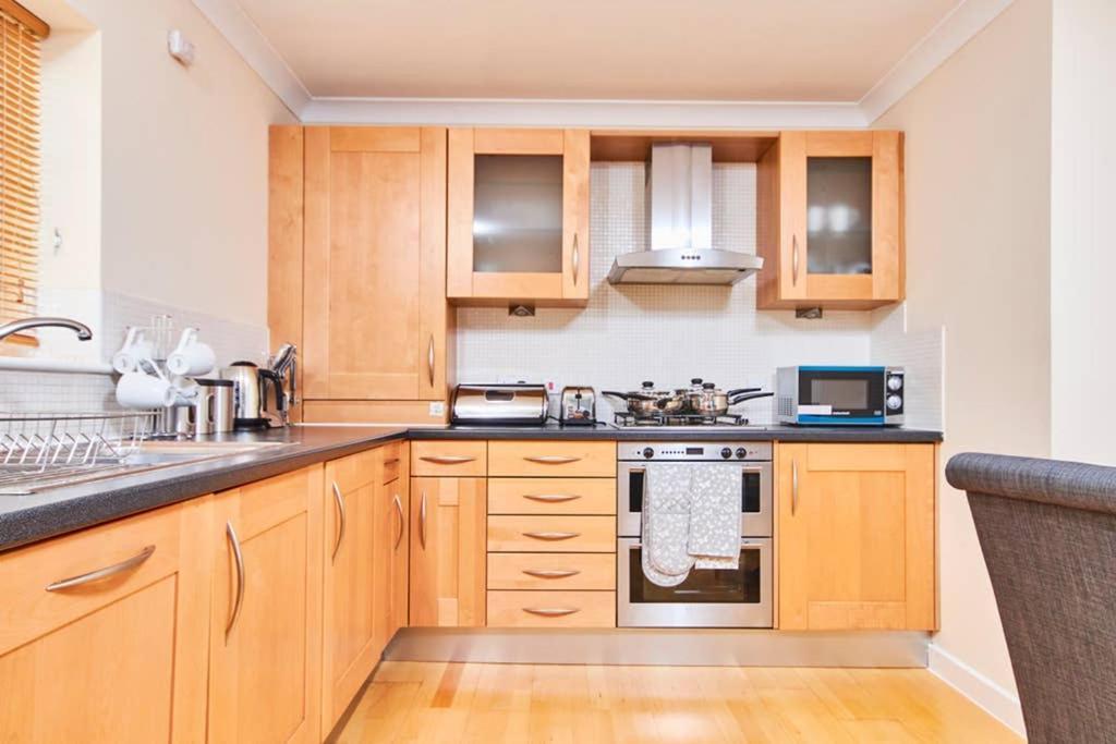 New - The Chique Scandic Cambridge Abode - Parking エクステリア 写真